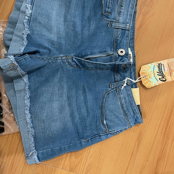 Fashionnova Jordana Super Stretch Roll Cuff Denim Shorts - Light Blue Wash - Picture 3 of 8